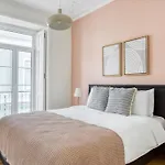 Luxurious 1 Bedroom Apartment In Downtown Lisbon